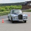 Oldtimerfreunde Zülpich: Frühjahrsausfahrt 2012 - mit einem Rolls Royce rückwärts durch einen Pylonenparkour fahren
